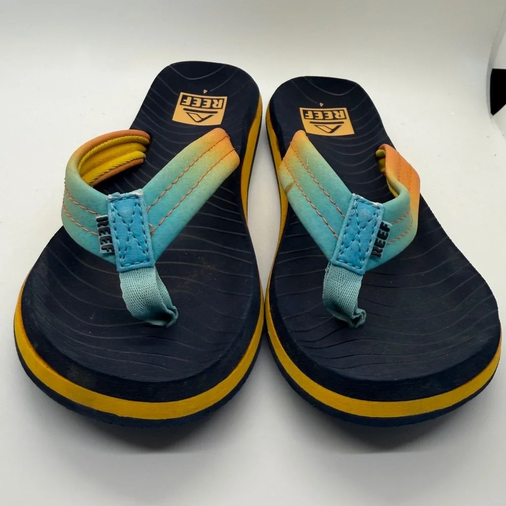 Reef Kids Ahi Flip Flops Blue Orange Ombre Sunset‎ Beach Sandals Size 4 Big Kid